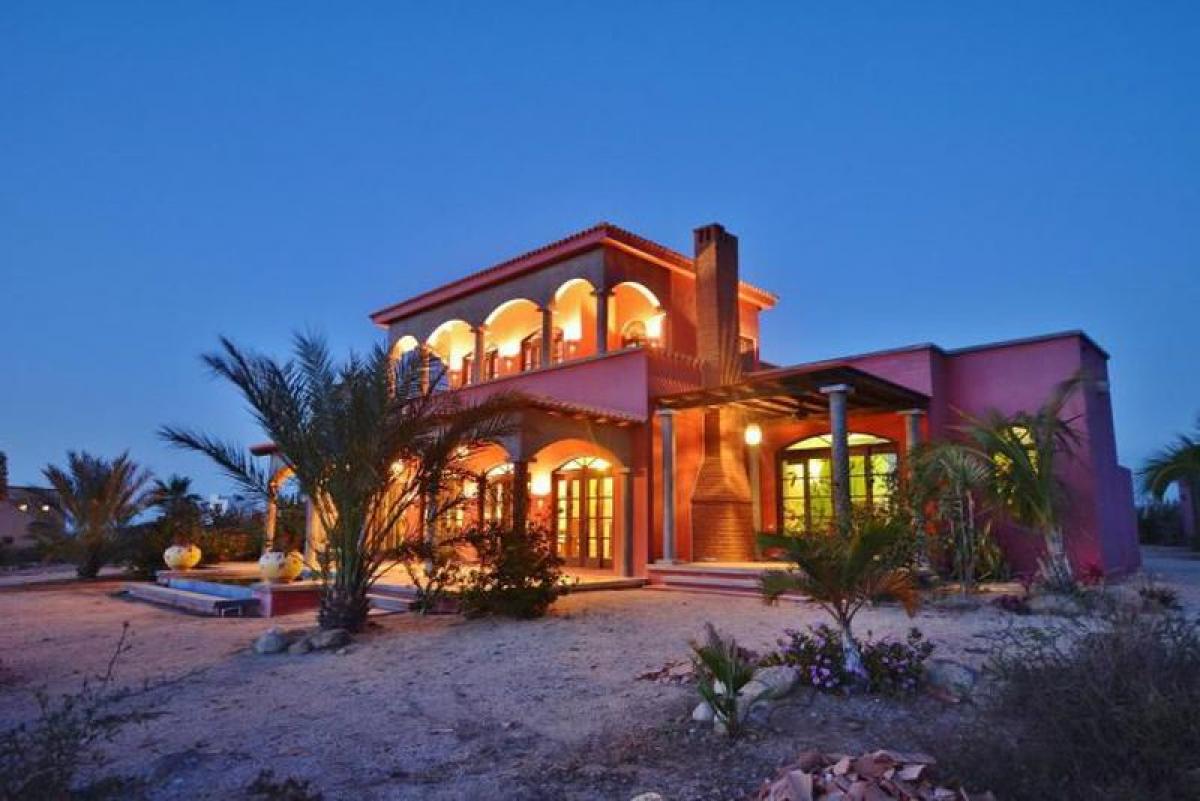 3 bedrooms House in Baja California Sur, Mexico No. 186568
