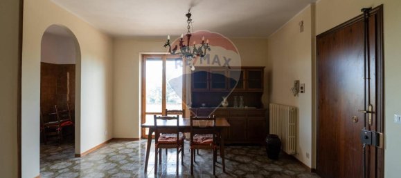4-salle Appartement à Cingoli, Italy No. 7017 5