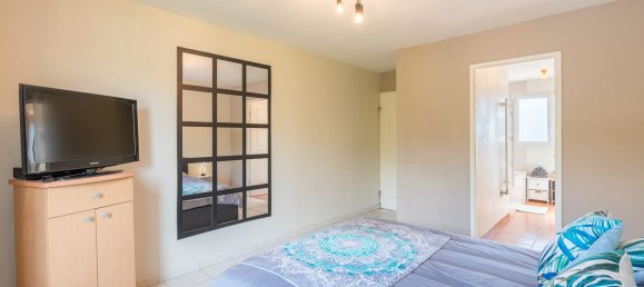 4 Schlafzimmer Haus in L'Isle-d'Abeau, France, Nr. 335276 10