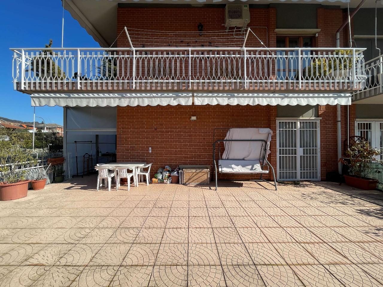 Квартира с 4 комнатами в Пьоссаско, Италия № 78023