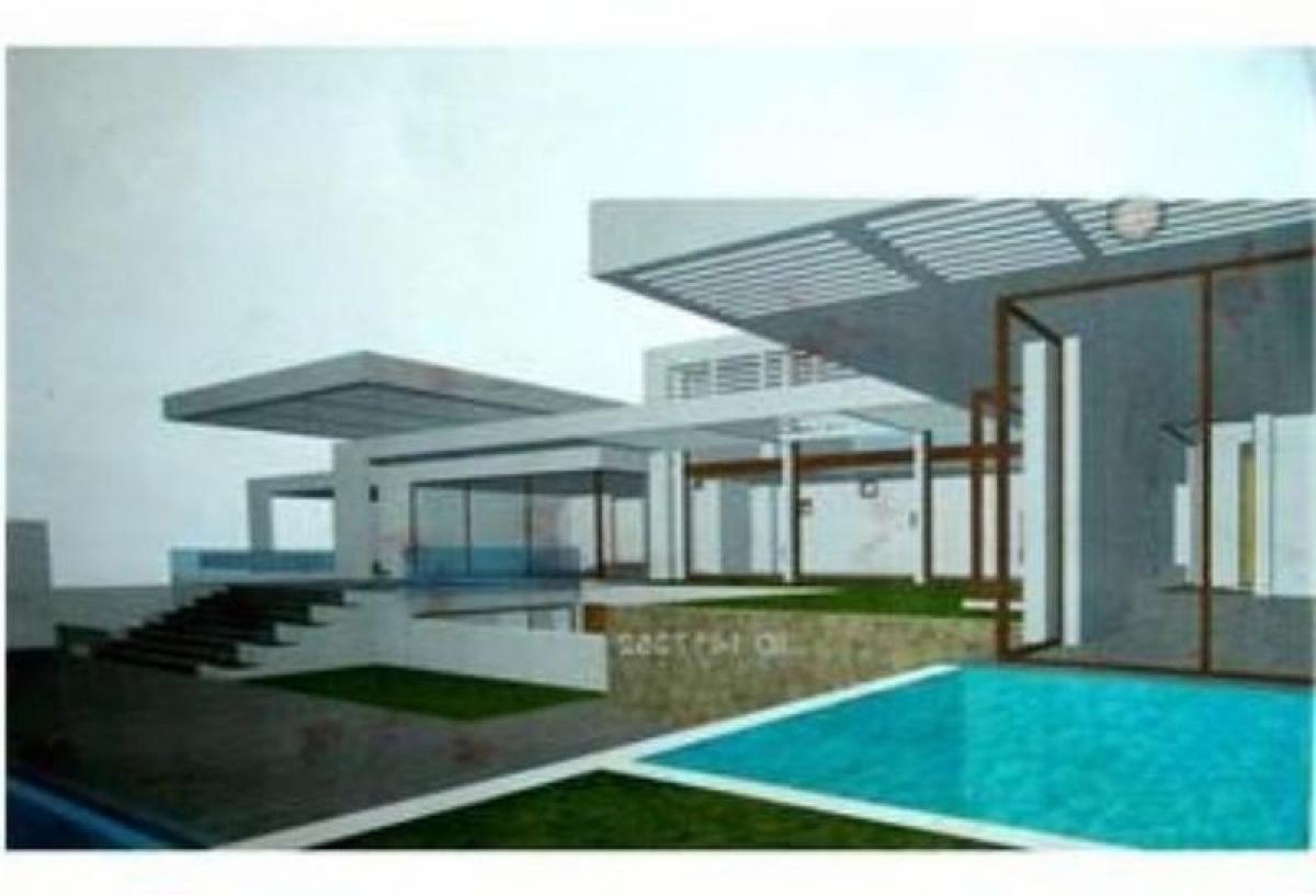 8 bedrooms House in Santiago, Chile No. 1474