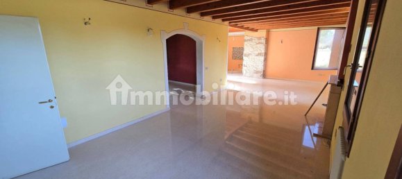 Вилла с 4 спальнями в Сан Джорджо делле Пертиче, Италия № 269210 11