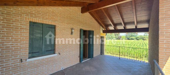 Вилла с 4 спальнями в Сан Джорджо делле Пертиче, Италия № 269210 13