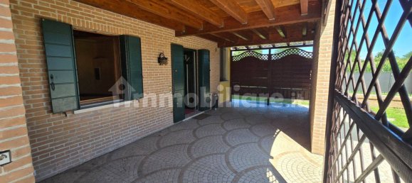 Вилла с 4 спальнями в Сан Джорджо делле Пертиче, Италия № 269210 8