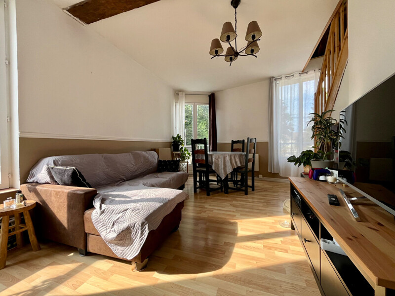 Dúplex de 1 dormitorio en Mouy, France No. 334091