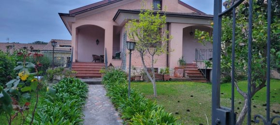 3-salle Villa à Rome, Italy No. 229438 3