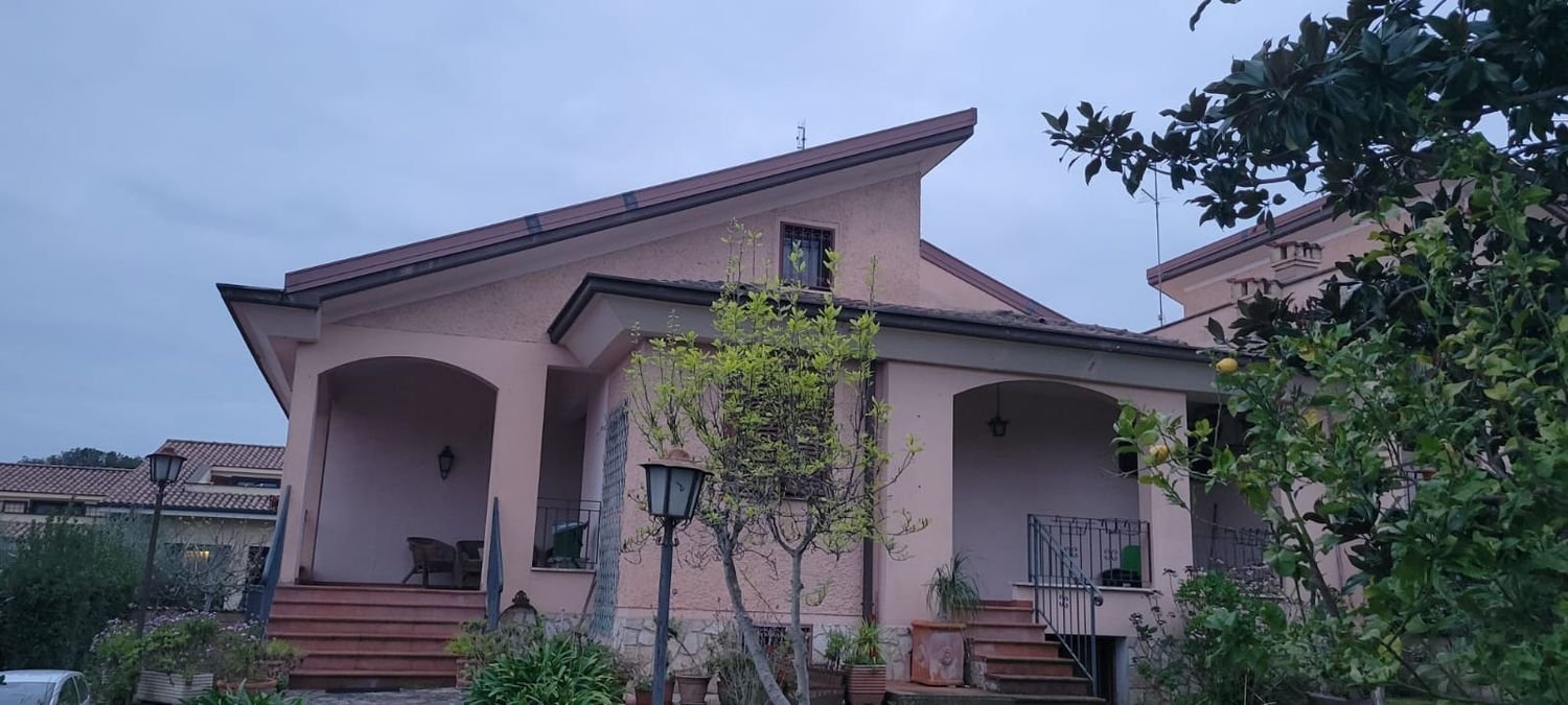 3-salle Villa à Rome, Italy No. 229438