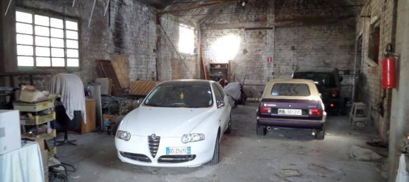 Дом с 5 комнатами в Кастельветро Пьячентино, Италия № 118373 19