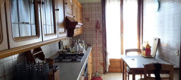 Дом с 5 комнатами в Кастельветро Пьячентино, Италия № 118373 7