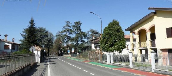 Дом с 5 комнатами в Кастельветро Пьячентино, Италия № 118373 2