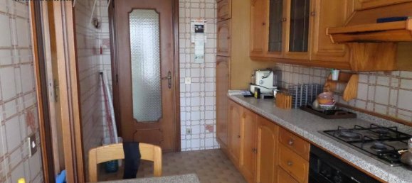 Дом с 5 комнатами в Кастельветро Пьячентино, Италия № 118373 8