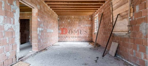 4 bedrooms Villa in Quistello, Italy No. 119488 25