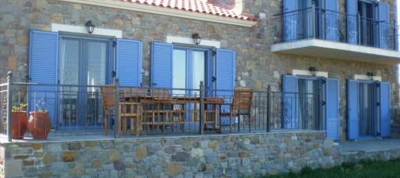 280m² Commercial property in Lesbos, Greece No. 7116 4