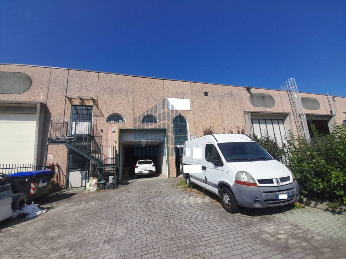 Almacén en Borgosatollo, Italy 115 m² No. 282277
