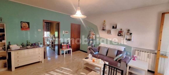 3 bedrooms Apartment in Modena, Italy No. 27672 2