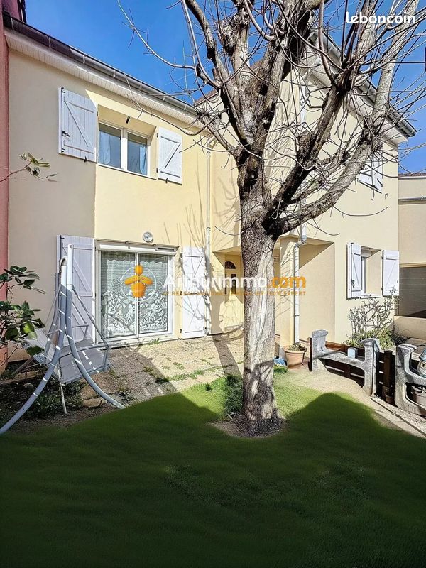 Casa T3 em L'Isle-d'Abeau, France N.º 202682