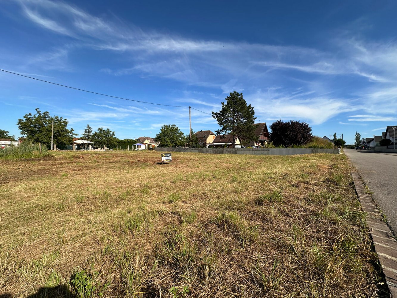  Land in Munchhouse, France No. 217997