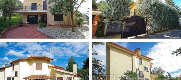 Квартира с 8 комнатами в Палаццоло Акреиде, Италия № 45909 9