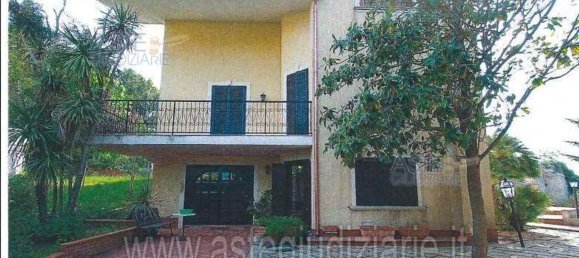 Квартира с 8 комнатами в Палаццоло Акреиде, Италия № 45909 29