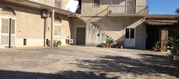 Villa de 9 habitaciónes en Maddaloni, Italy No. 91816 3