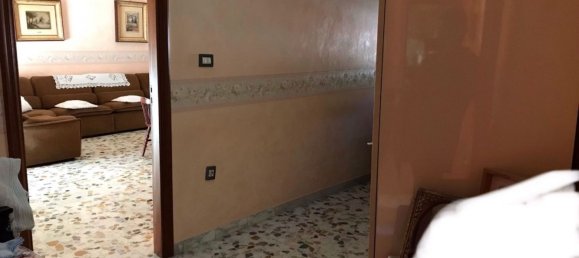 Villa de 9 habitaciónes en Maddaloni, Italy No. 91816 32