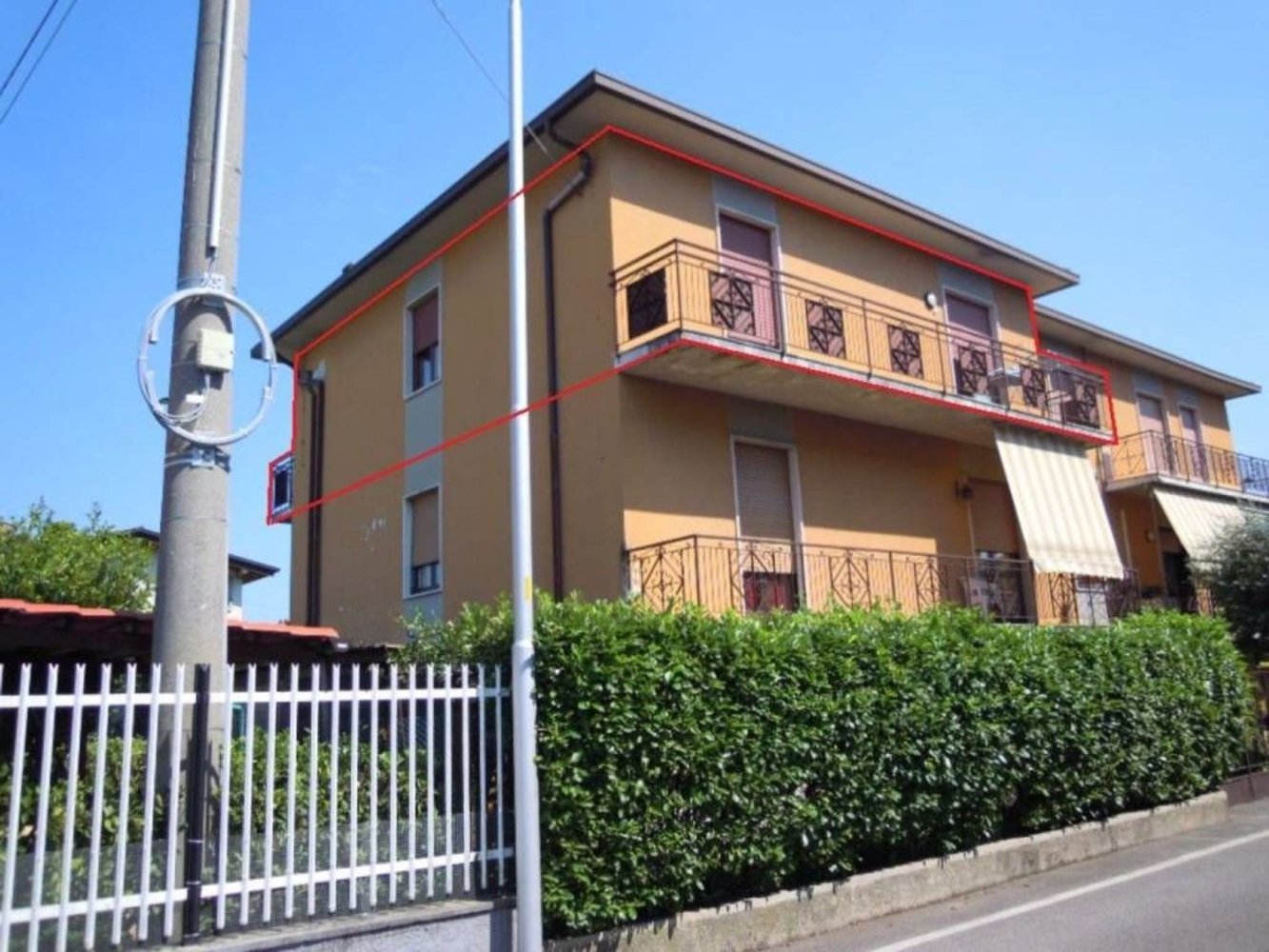 3 rooms Apartment in Pedrengo, Italy No. 186055