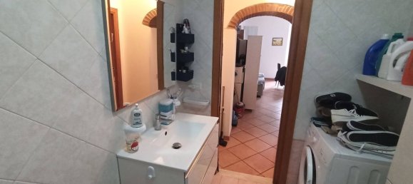 Квартира с 2 комнатами в Морлупо, Италия № 63920 8