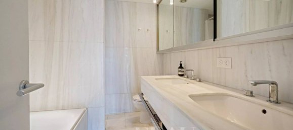 6 bedrooms Apartment in Paris, France No. 137750 15