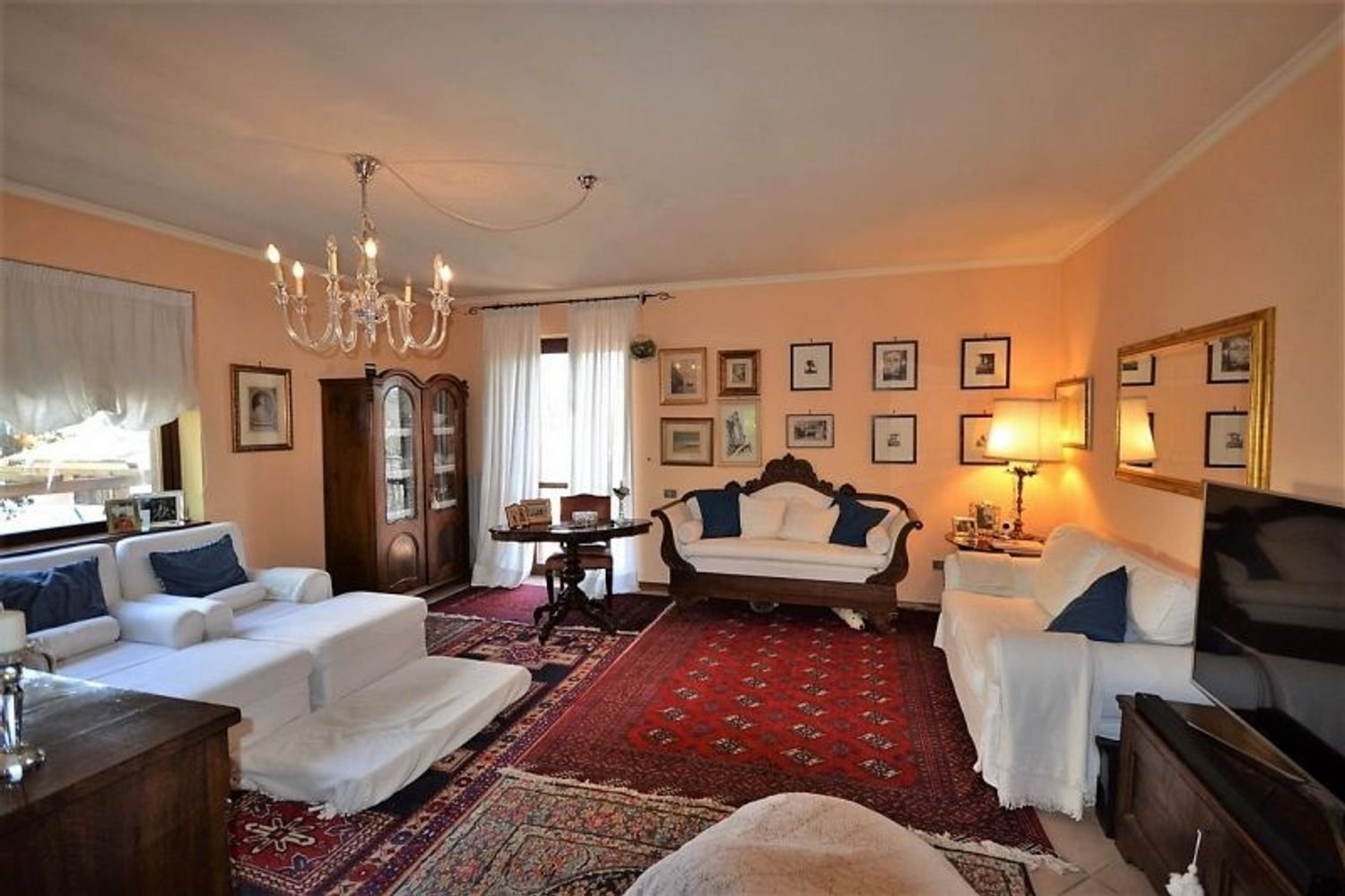 Casa de 10 divisões em Orvieto, Italy N.º 47351