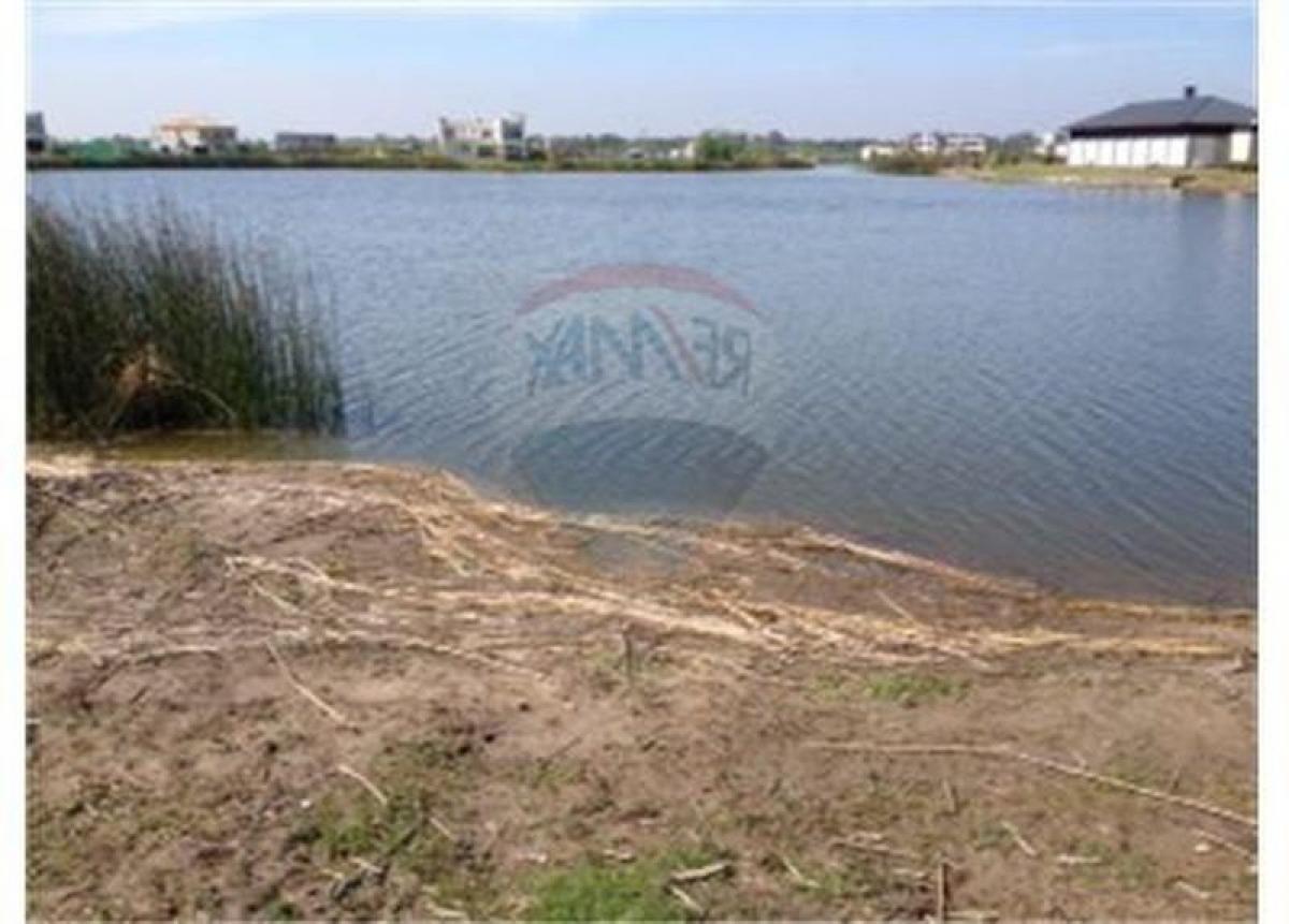 Terreno T3 em Escobar, Argentina N.º 32483