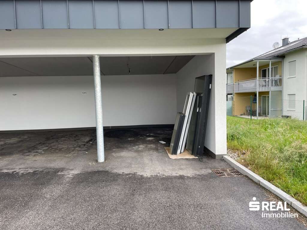 Парковка в Хоенцелль, Австрия № 19707