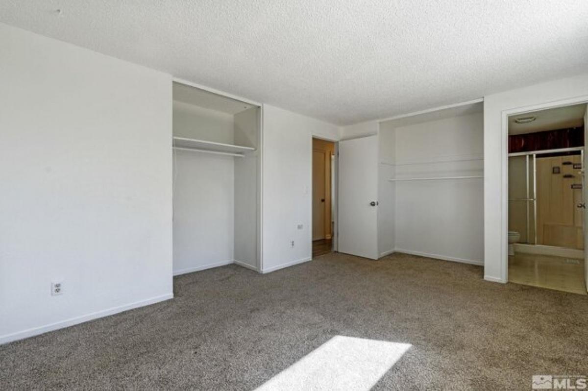 Дом с 3 спальнями в Reno, США № 385265