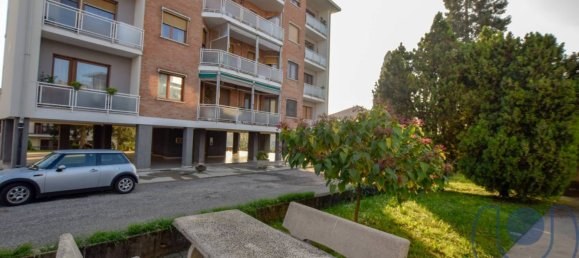 2 bedrooms Apartment in Chieri, Italy No. 77605 4