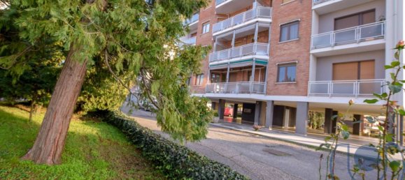 2 bedrooms Apartment in Chieri, Italy No. 77605 3
