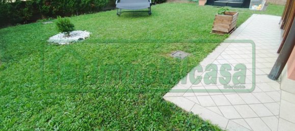 1 bedroom Apartment in Seriate, Italy No. 378799 3