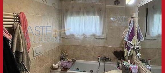 5 bedrooms Apartment in Rome, Italy No. 334130 30