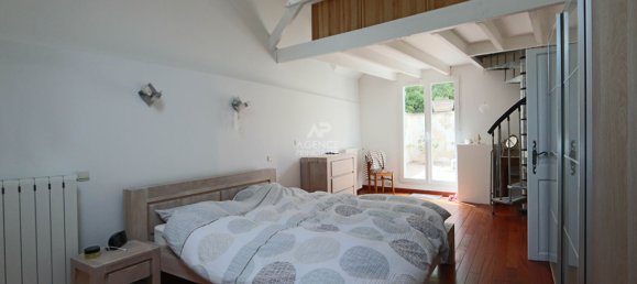 5 bedrooms House in Poissy, France No. 176940 14