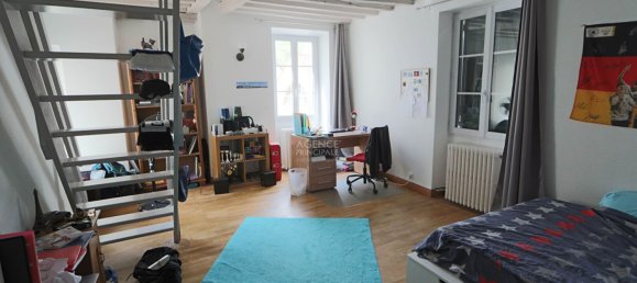 5 bedrooms House in Poissy, France No. 176940 8