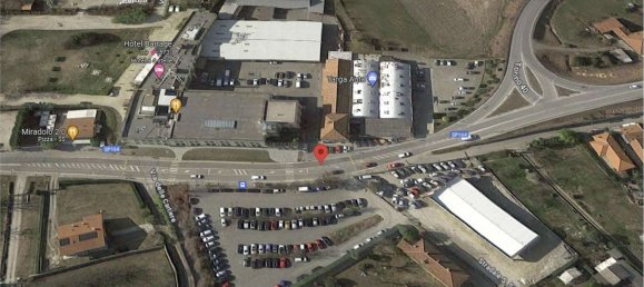 4-salle Appartement à Pinerolo, Italy No. 212035 4