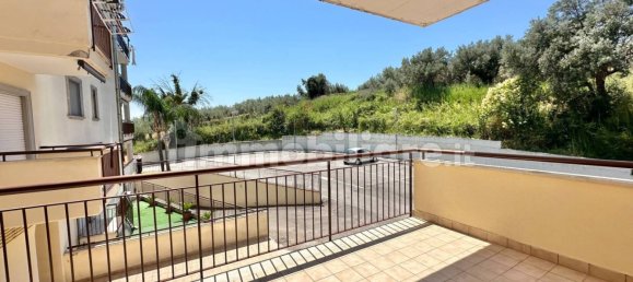 2 bedrooms Apartment in Vasto, Italy No. 308257 2