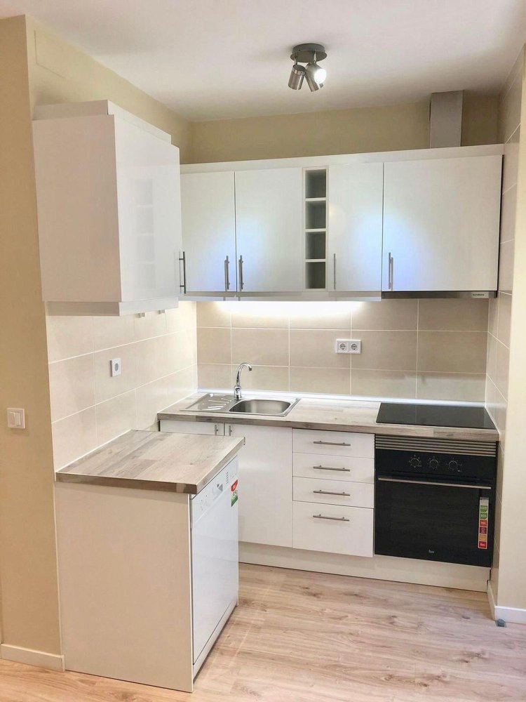 2 bedrooms Apartment in Lisbon, Portugal No. 297747