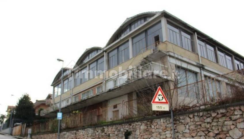 2785m² Warehouse in Torre San Patrizio, Italy No. 283365