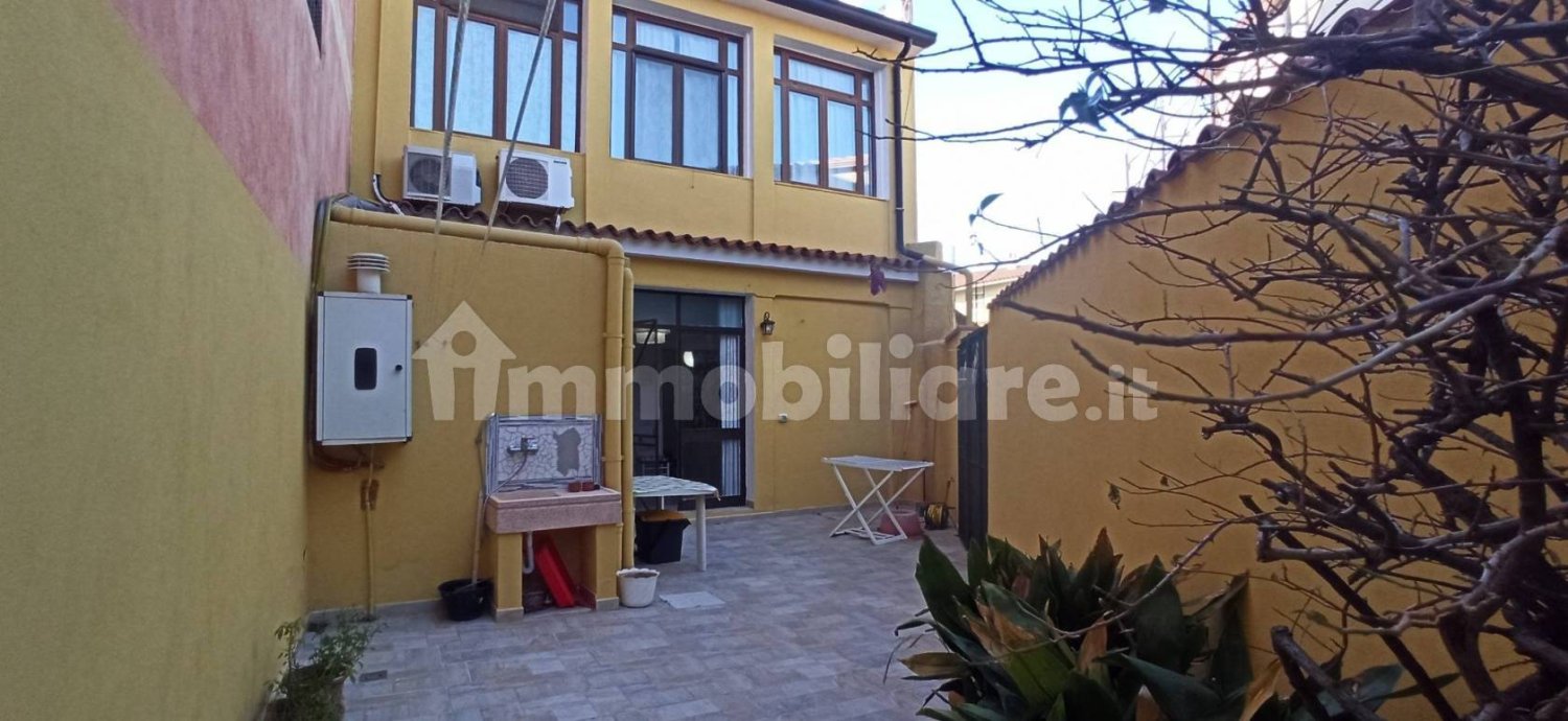 3 bedrooms Villa in Sardinia, Italy No. 250684