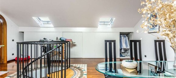 4 Schlafzimmer Wohnung in Verano Brianza, Italy, Nr. 329804 18