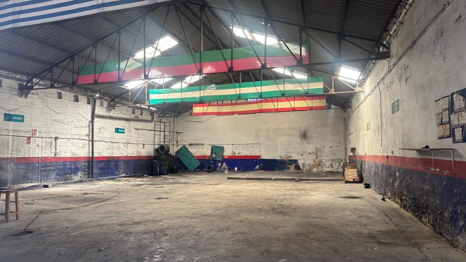 Lagerhaus in Puerto De La Torre, Spain 398m², Nr. 191439