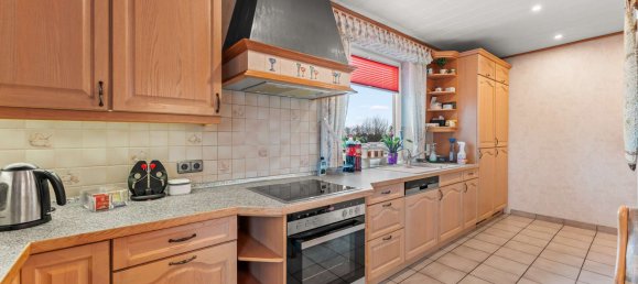 Здание с 5 спальнями в Cuxhaven, Германия № 44188 3