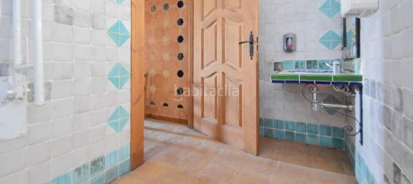 164m² Commercial property in Albolote, Spain No. 180726 18