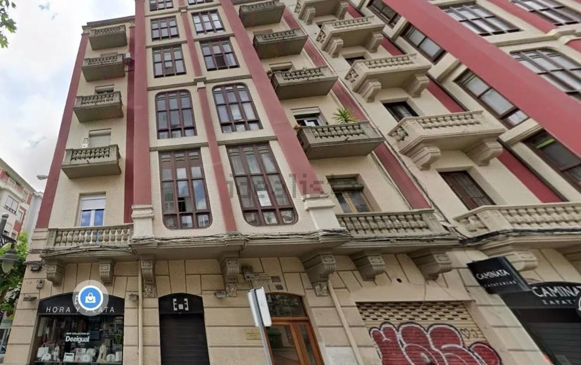 3 bedrooms Apartment in Logrono, Spain No. 252918