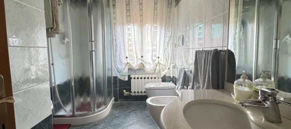 4 rooms Apartment in Santa Maria a Monte, Italy No. 40287 18