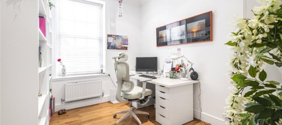 2 bedrooms Apartment in London, United Kingdom No. 6646 8